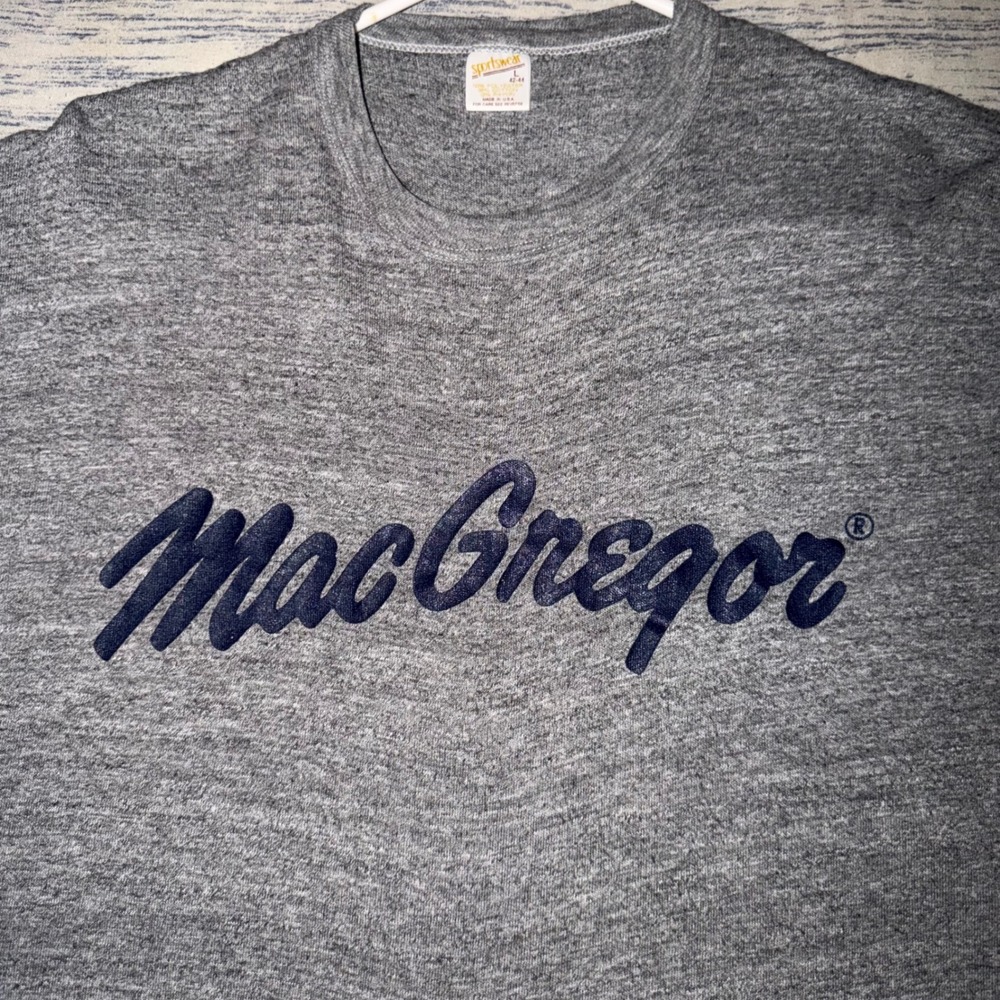 Vintage 80's MacGregor Single Stitch Graphic Grey T-Shirt Mens Large Crop Top